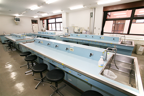 第1実験室